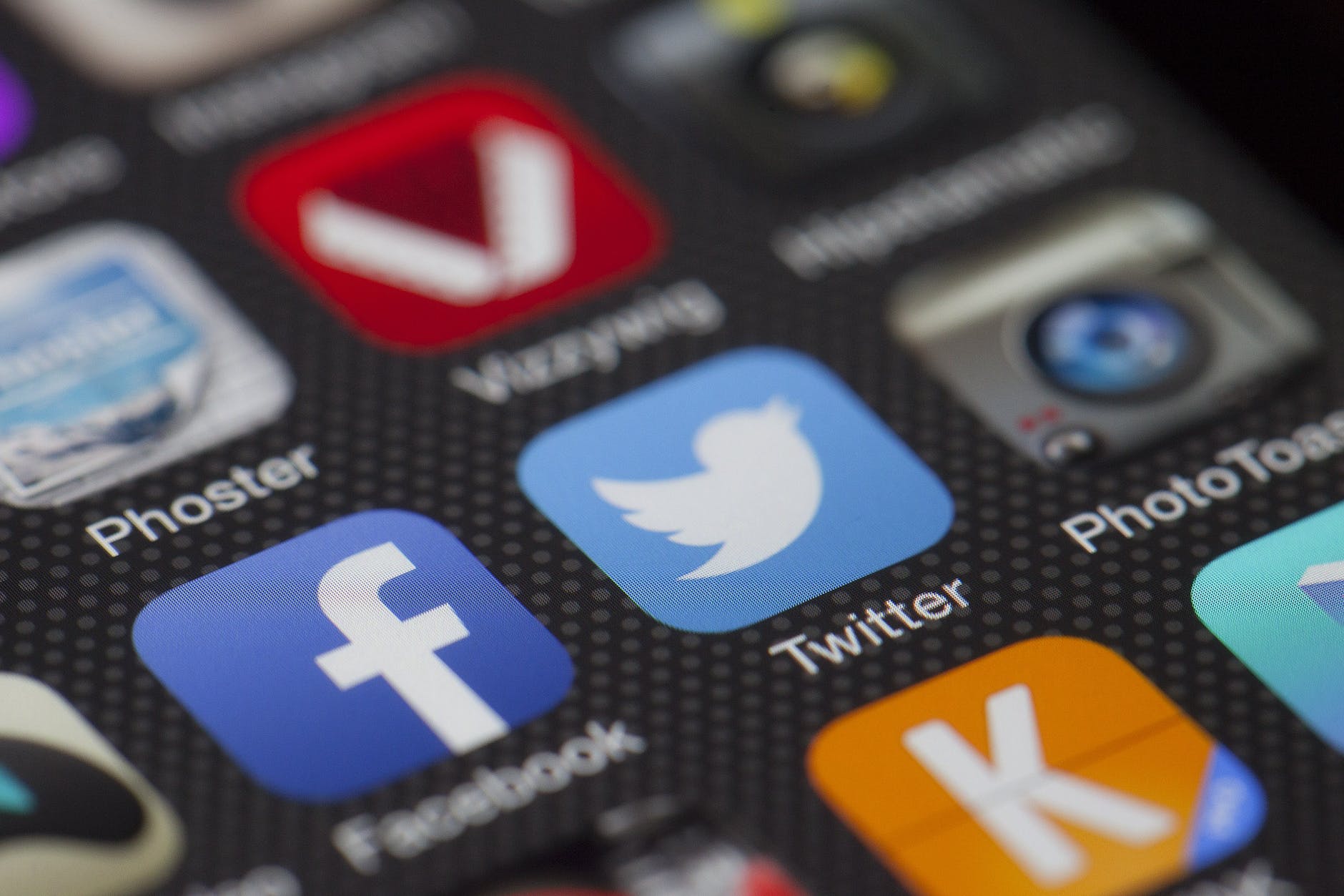 iphone displaying social media application | WordPress Vs Social Media